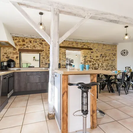 Holiday home Evasion Champetre Entre Ancenis Et Nantes - Maison Renovee Avec Jardin Clos, Peche Et Animaux - Fr-1-306-873 *